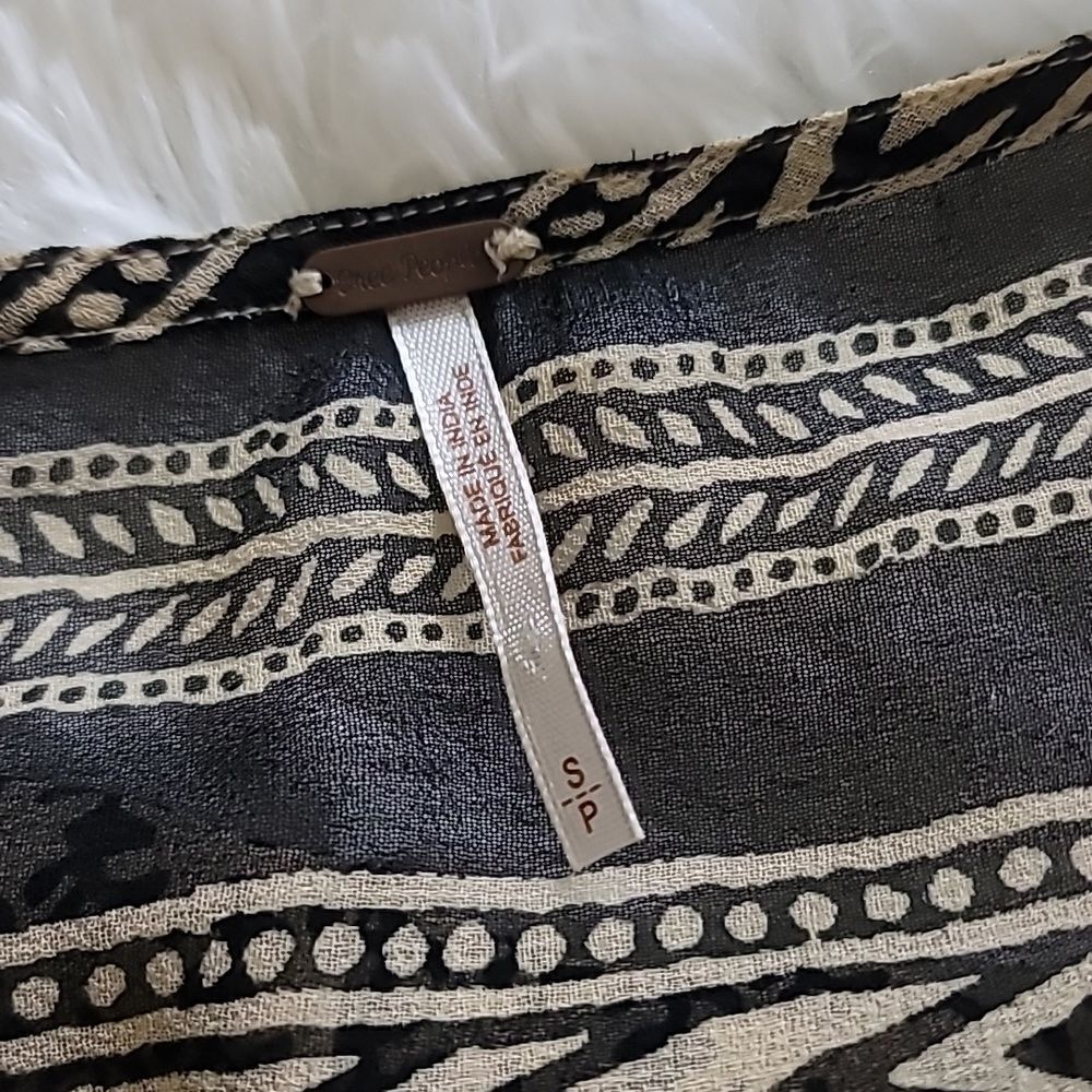 Free People Feather in the Wind Tunic size Small - Picture 5 of 6